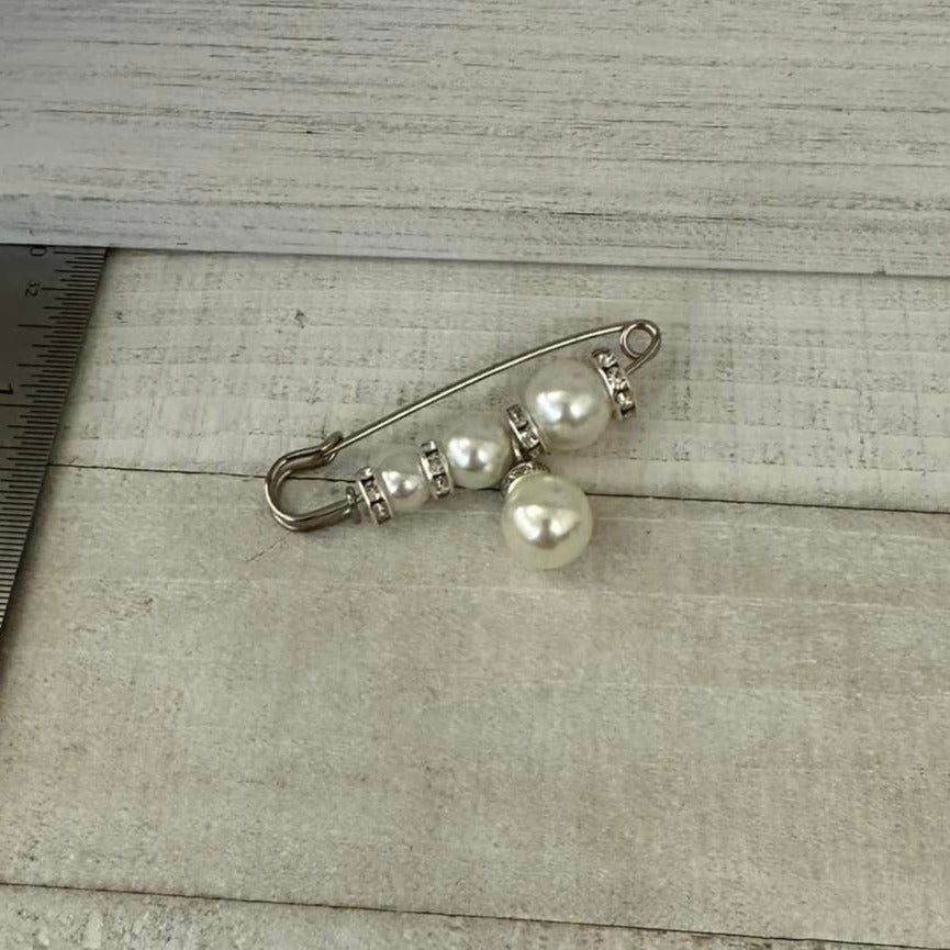 Pearl Brooch Pins
