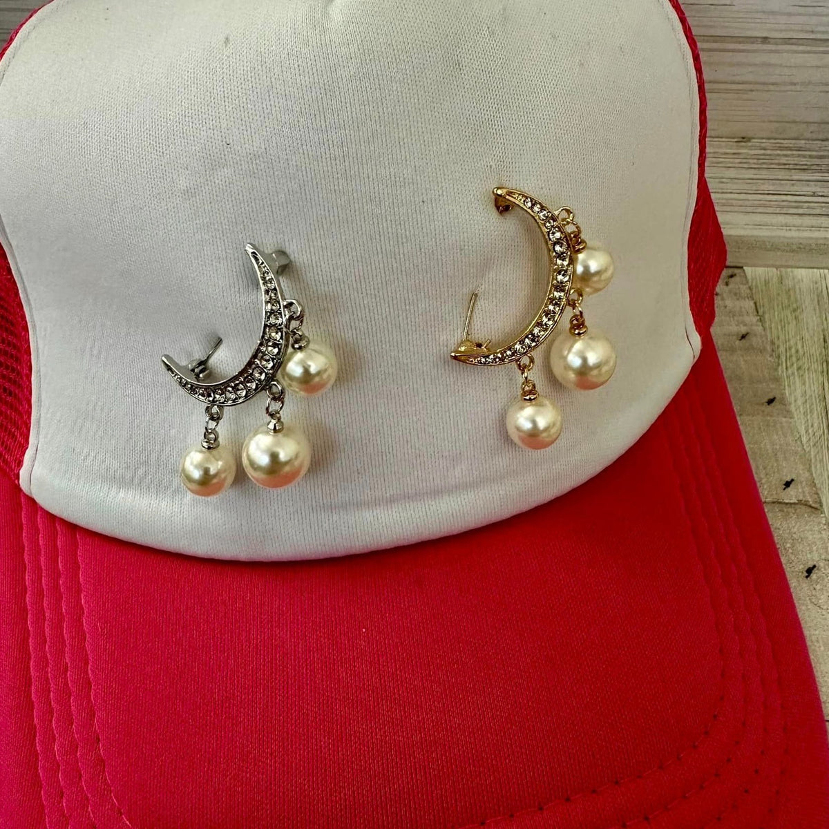 Half Moon Pearl Buckle Pins