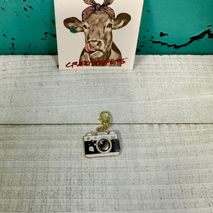 Clip-on Charms Gold Tone V4