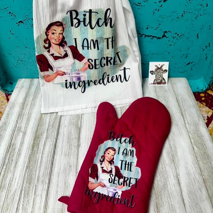 Snarky Housewife Kitchen Towels